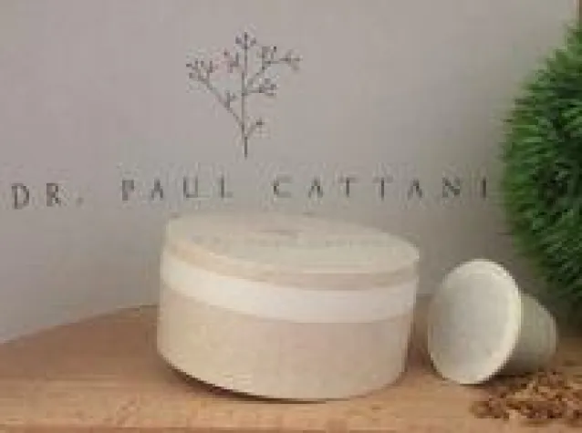 Bild: Nach 100 Jahren Dr. Cattani Cosmetic wird Dr. Cattani Herbaceutical