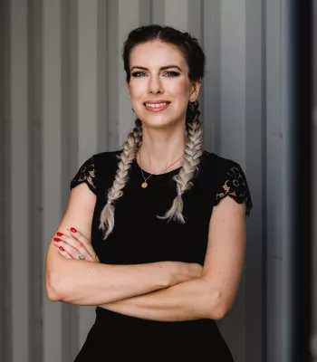 Bild: Lucie Töpfer gewinnt in der Kategorie "Existenzgründerin" beim Gründungspreis Brandenburg 2024