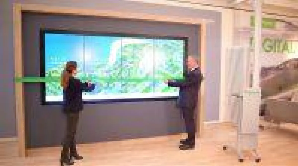 Die interaktive Multi-Touch-Wand