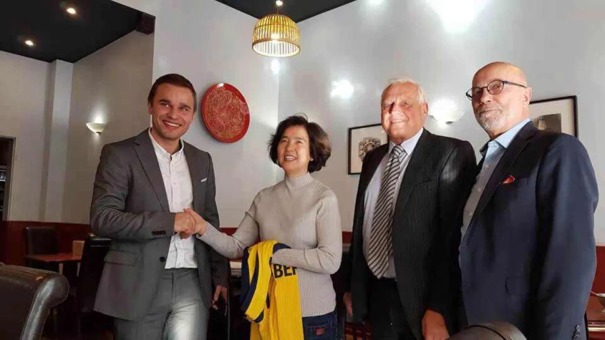Conrad Ziesch/ALBA Basketballteam, Yang Xiao Ping, RA Eberhard J. Trempel, Prof. Dr. Kai Mertins