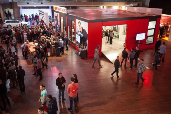 insglück inszeniert Carglass Roadshow 2017 im Estrel Berlin Bild: insglück inszeniert Carglass Roadshow 2017 im Estrel Berlin