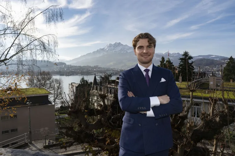 Bild: Jüngster Hoteldirektor der Schweiz: Felipe M. Smura übernahm bereits mit 22 Jahren einen Betrieb