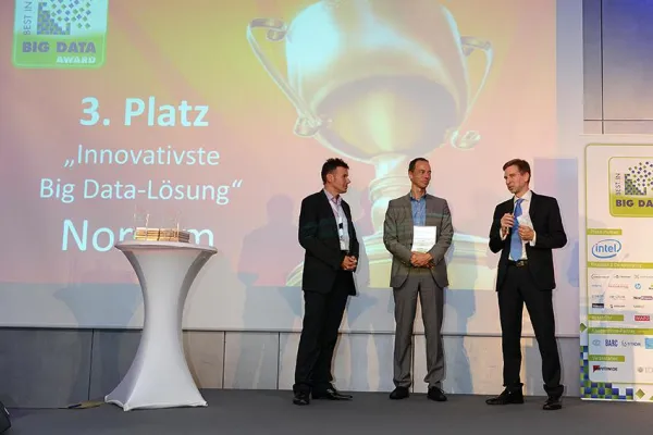 Ausgezeichnet - NorCom erhält Preis für innovativste Big Data Lösung Bild: Ausgezeichnet - NorCom erhält Preis für innovativste Big Data Lösung