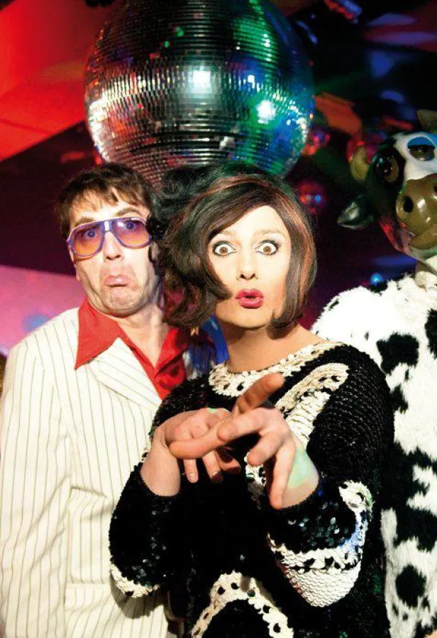 DJ Divinity und Nina Queer