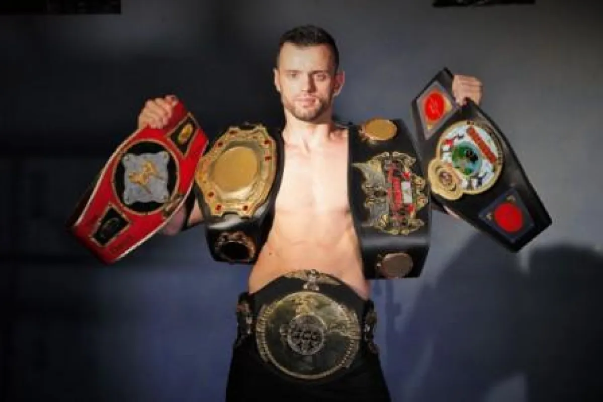 Berat Aliu (33): vierfacher K1-Kickbox-Weltmeister.