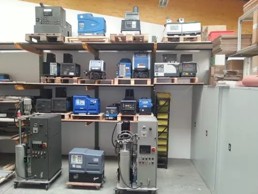 Heißleim-Auftragstechnik: Gebrauchte Klebegeräte als Alternative zu Neuanschaffungen Bild: Heißleim-Auftragstechnik: Gebrauchte Klebegeräte als Alternative zu Neuanschaffungen