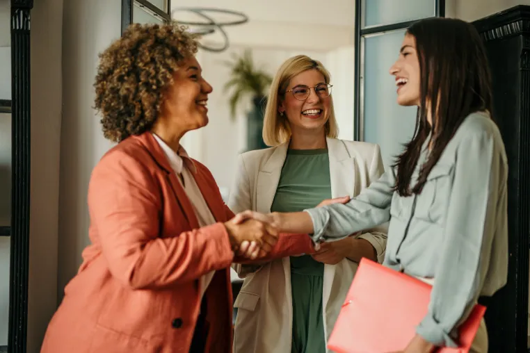 Absage auf Absage: Warum individuelles AVGS-Jobcoaching die Chancen auf dem Arbeitsmarkt erhöht Bild: Absage auf Absage: Warum individuelles AVGS-Jobcoaching die Chancen auf dem Arbeitsmarkt erhöht