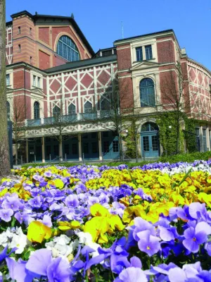 Bild: W... wie Bayreuth! Wagner, Wilhelmine, Weltkulturerbe, Wissen, Wurscht & Weizen