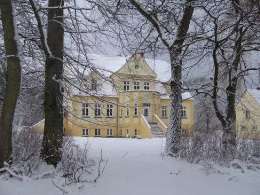 Bild: Gutshaus Grubnow Rügen unter die zehn schönsten Winterdomizile Deutschlands gewählt
