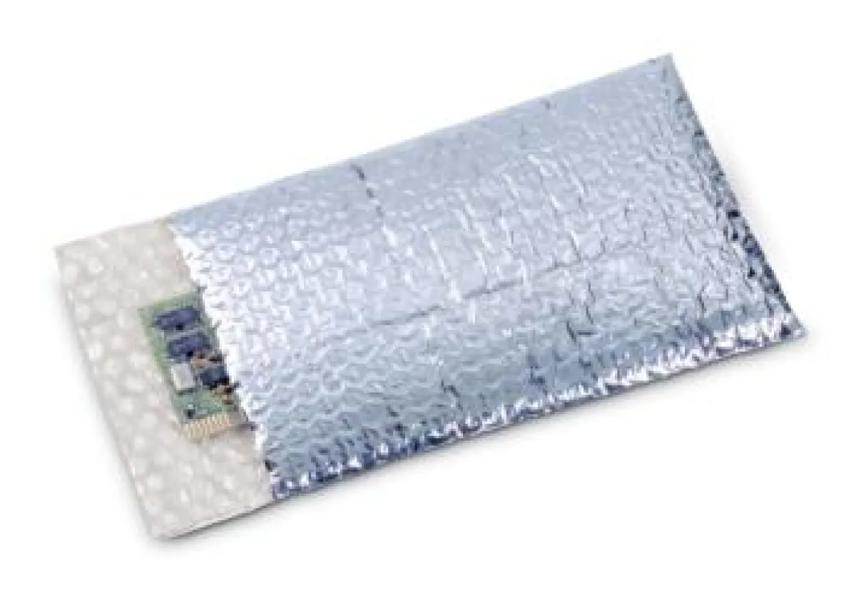 Der Highshield Abschirmbeutel bildet einen Faradayschen Käfig um das Transportgut.