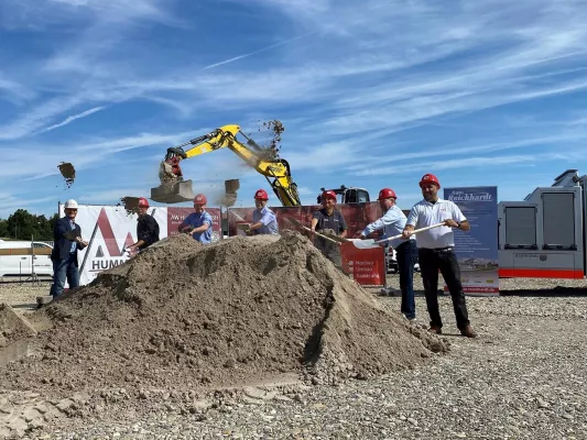 Bild: Spatenstich für schnelles Drehkreuz: Auto Reichhardt baut Pannenhilfe im Großraum Augsburg weiter aus