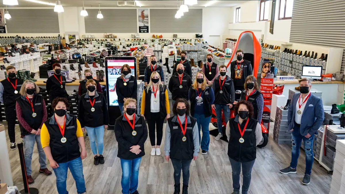 Das Team von schuhplus wurde ausgezeichnet im Rahmen der Initiative „Niedersachsen hält zusammen“