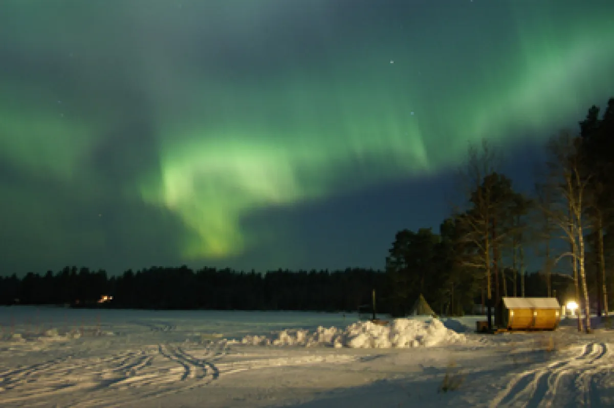 Polarlicht über dem Wintercamp Febr. 2005 bei -22Grad Celsius