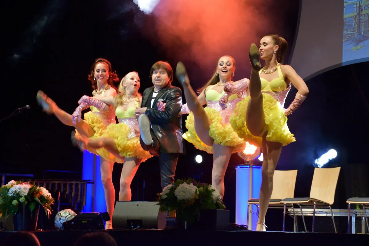 Uwe Jensen und das Showballett smash