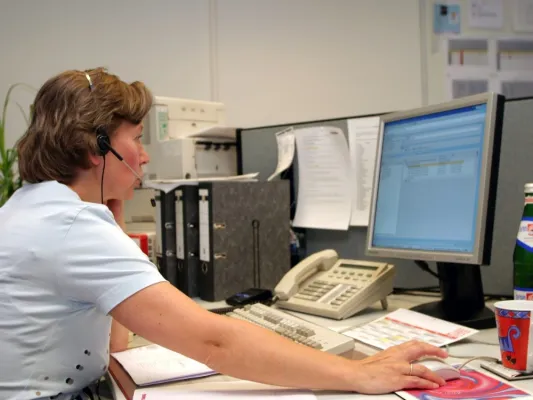 Heißer Draht zum Energiekunden - Factur ergänzt Services um Call-Center-Aktivitäten Bild: Heißer Draht zum Energiekunden - Factur ergänzt Services um Call-Center-Aktivitäten