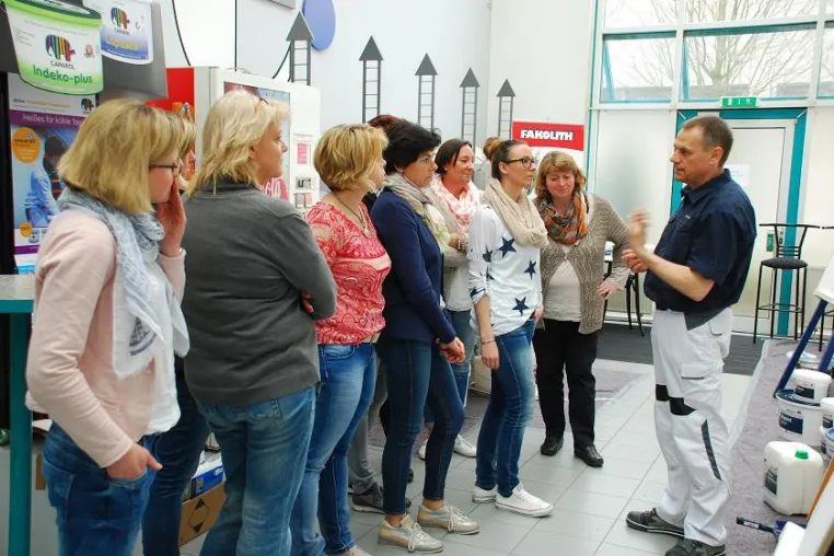 Bild: Frauentag im Stuckateur-Handwerk