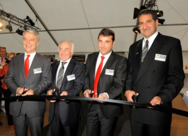 Bild: Parker eröffnet 2000. ParkerStore