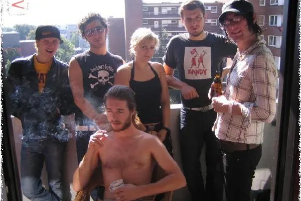 Bild: The Heartbreak Motel Nummer 1 der amerikanischen Punkwebcharts von Numberonemusic