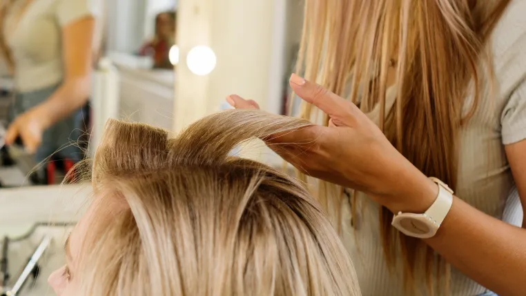 Bild: Jenseits des Trends: Warum das perfekte Blond jetzt mehr ist als eine Haarfarbe