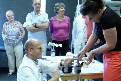 Bild: Diskussionen und Austausch: 11. Internationales Symposium für Neuroorthopädie & Rehabilitation in Rummelsberg