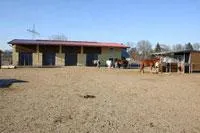 Bild: Bodenbefestigung für Auslauf und Reitplatz des Aktivstalls "Eiblhof" im Münchner Westen
