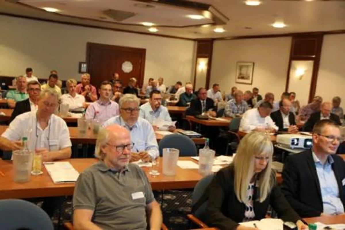 Aufmerksame Zuhörer und engagierte Diskussionen bei den Wintergartentagen 2018 in Seligenstadt