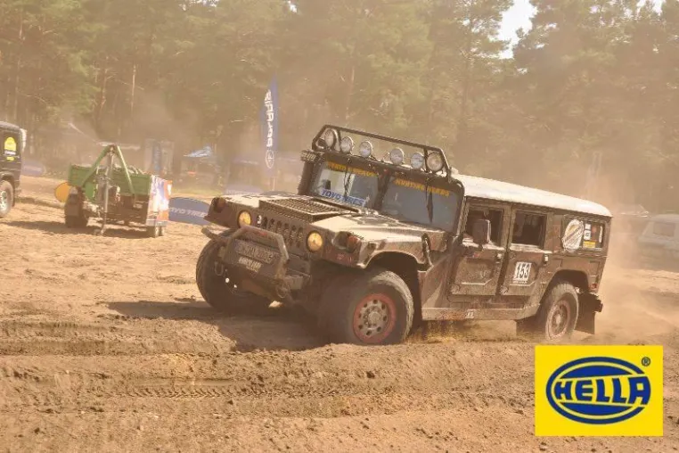 Bild: 2ter. Platz bei der 24 Std.Offroad Rallye in Cottbus für das Hummer Racingteam