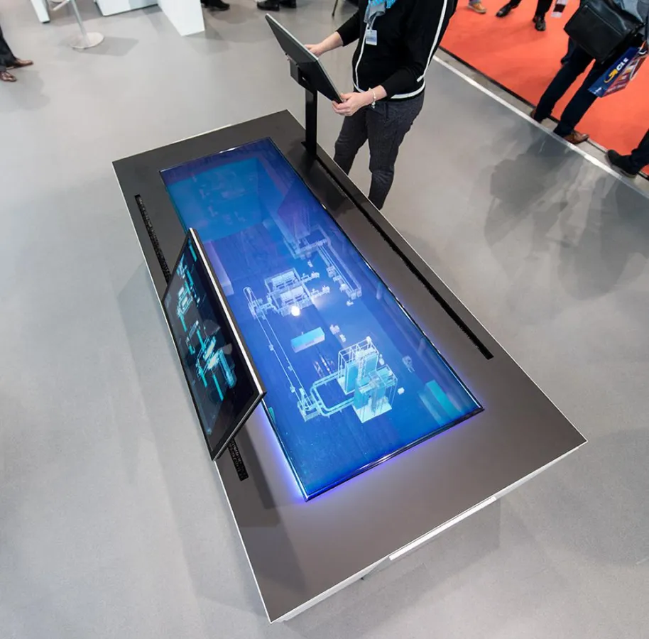 Siemens zeigt Fördertechnik-Anlage als 3D-Holoprint auf der LogiMAT Stuttgart - made by hl-studios