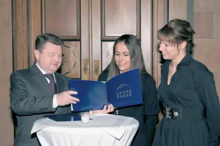 Bild: Bundesverband in der Immobilienwirtschaft verleiht bfb-immo-preis