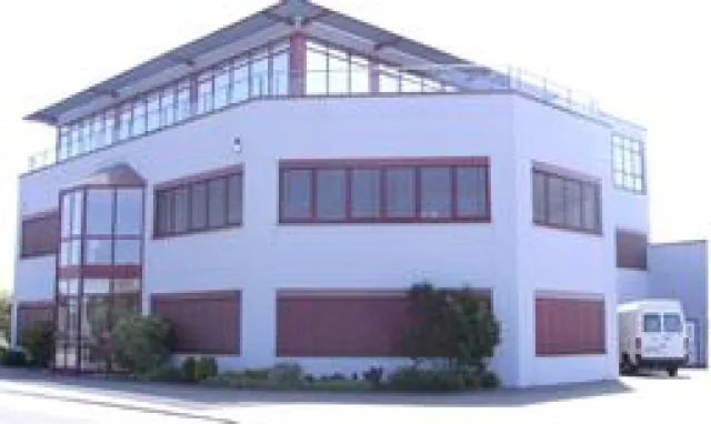 Bild: Just4Print-FESPA-Highlights: Neuer grafischer Film »Mainfilm« und Preissenkungen bei Druckplatten »Mainplate«