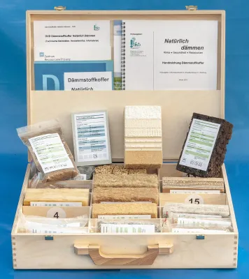 Dämmstoffkoffer "Natürlich dämmen" – jetzt ausleihbar Bild: Dämmstoffkoffer "Natürlich dämmen" – jetzt ausleihbar