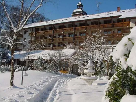 Yachthotel Chiemsee, 4-Sterne Hotel in Prien am Chiemsee geht Weg ins Web 2.0 Bild: Yachthotel Chiemsee, 4-Sterne Hotel in Prien am Chiemsee geht Weg ins Web 2.0