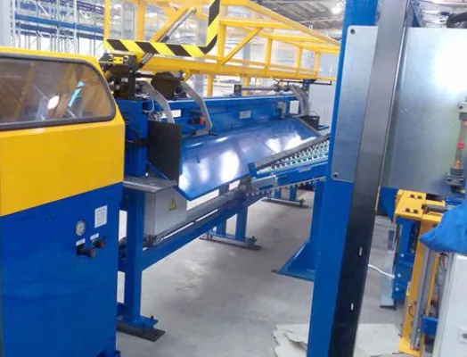 Bild: Materialsparendes Trennen und Bearbeiten von Metallrohren