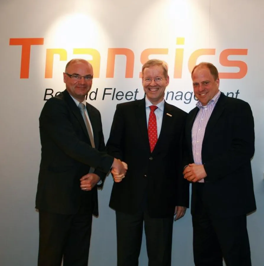 v. l. n. r. Walter Mastelinck (CEO Transics), Gero Schulze Isfort (Sales & Marketing Director Krone), Peter Jendras (CEO idem)