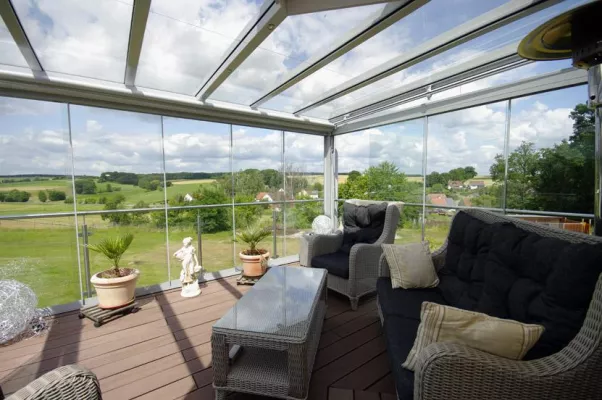 Bild: Der Wintergartenbauer Solarplus aus Nürnberg spürt deutliche Nachfragesteigerung bei Saisonwintergärten