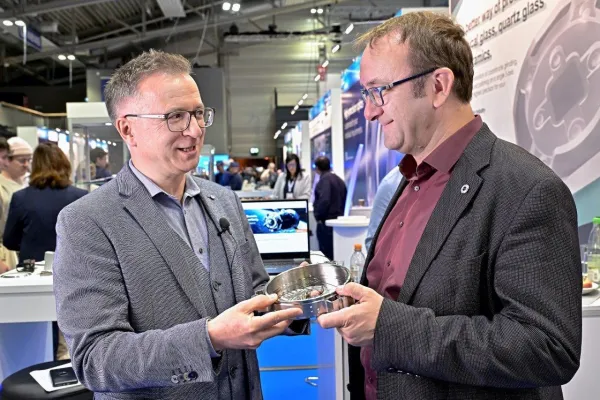 Bild: Sczesny stärkt den Fokus: Präzisions-Frästeile nach Zeichnung für die Luft- und Raumfahrt