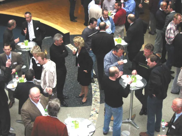 Bild: Großer Andrang bei DATAGROUP: IT-Systemhaus informiert Fachpublikum über Servervirtualisierung