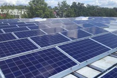 Bild: Hummel Systemhaus installiert Photovoltaik-Anlage