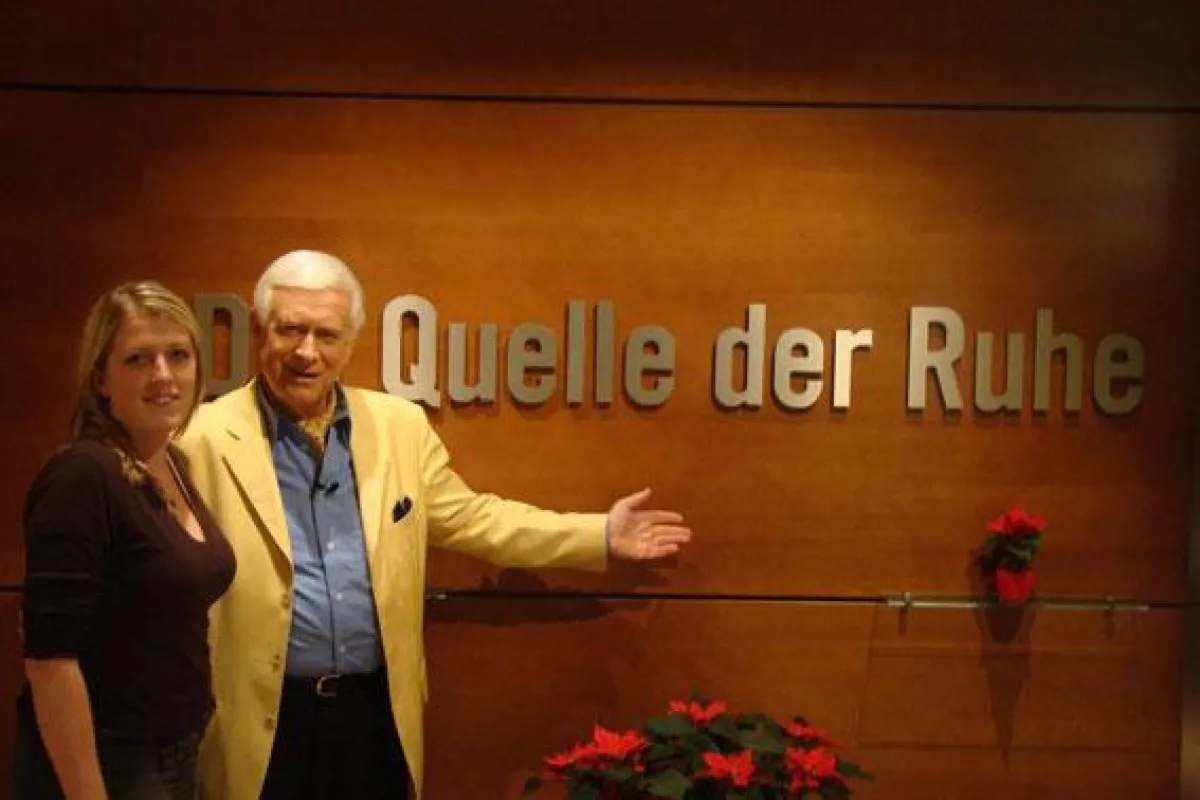 Prof. Hademar Bankhofer mit Heiltherme Marketingleiterin Andrea Pieber