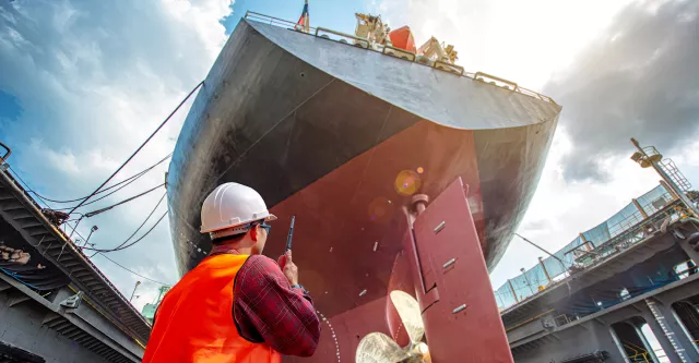 Bild: Leichter-als-Luft-Drohne reduziert Unfälle im Schiffbau