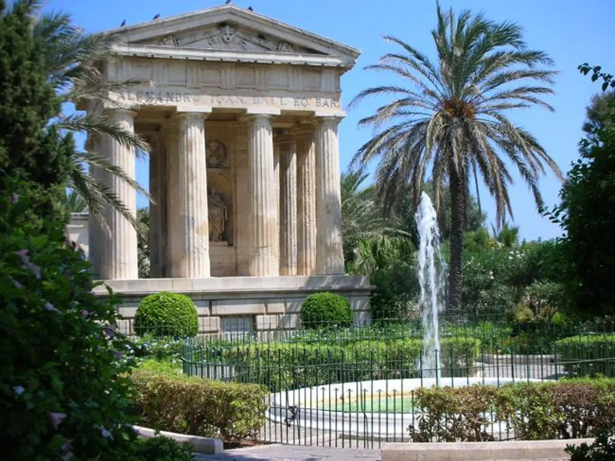 Lower Barrack Gardens