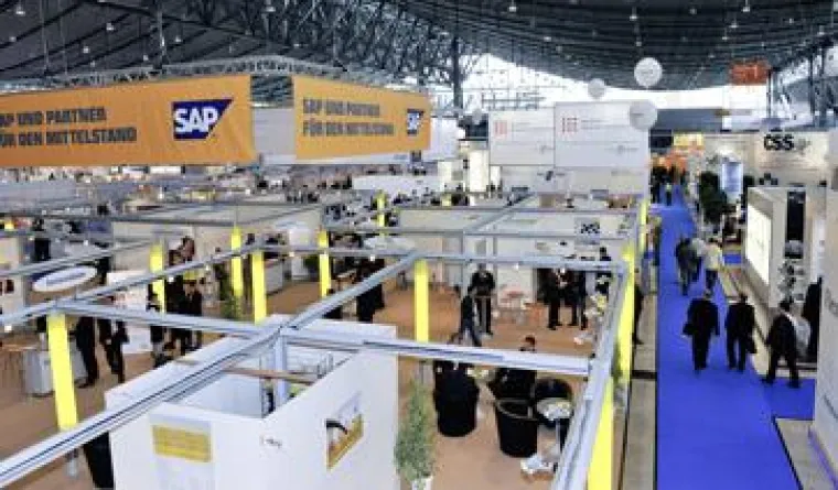 Bild: Steeb konfiguriert SAP-Lösungen live auf der Messe
