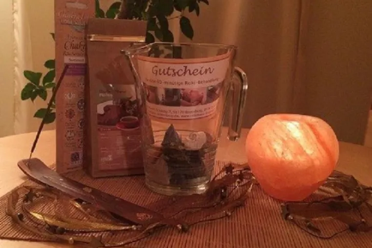 Für jene, die schon alles haben: Entspannung zu Weihnachten aus dem Reikihaus Brennberg schenken Bild: Für jene, die schon alles haben: Entspannung zu Weihnachten aus dem Reikihaus Brennberg schenken