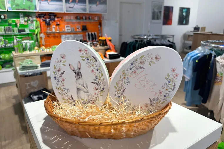 Bild: Osteraktion im Wolfsburg Store