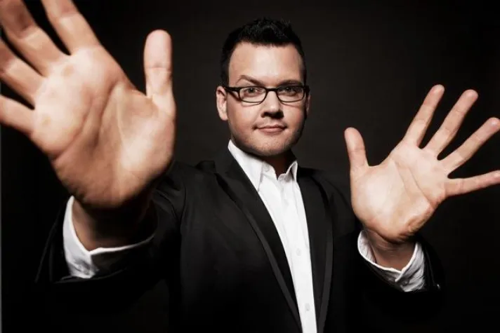 Bild: Heimspiel für Matthias Rauch – Deutscher Meister der Zauberkunst