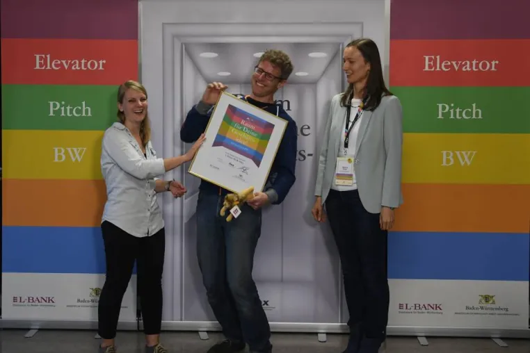Die Esslinger Modemanufaktur wasni gewinnt Baden-Württemberger „Social Impact Cup“ Bild: Die Esslinger Modemanufaktur wasni gewinnt Baden-Württemberger „Social Impact Cup“