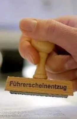 Bild: MPU Beratung oder EU Führerschein Tschechien Malta usw.