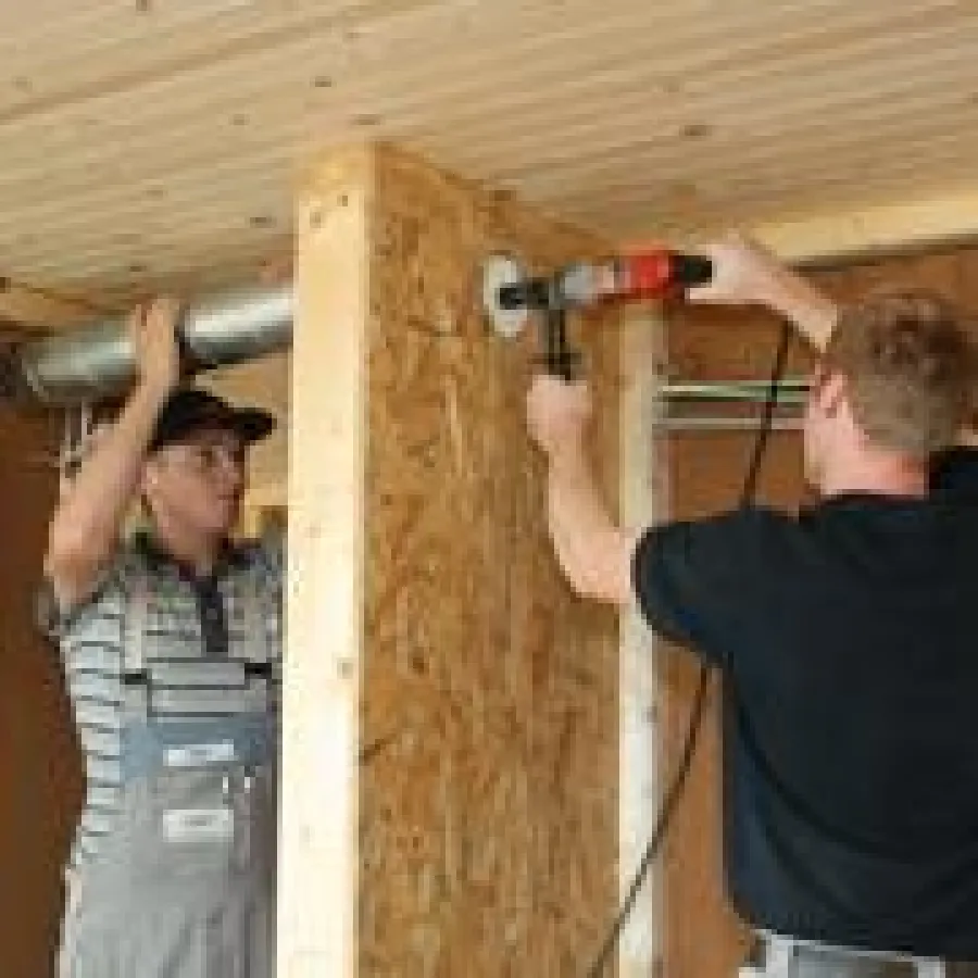 Bildunterschrift: Kostenlose Energieberatung und erstmals geführte Rundgänge ermöglichen konzentrierte Information. Foto: eza!