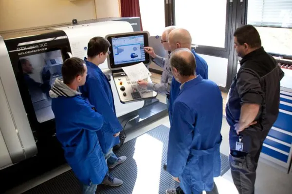 Eckert Schulen legen Bilanz 2014 vor: Bild: Eckert Schulen legen Bilanz 2014 vor: