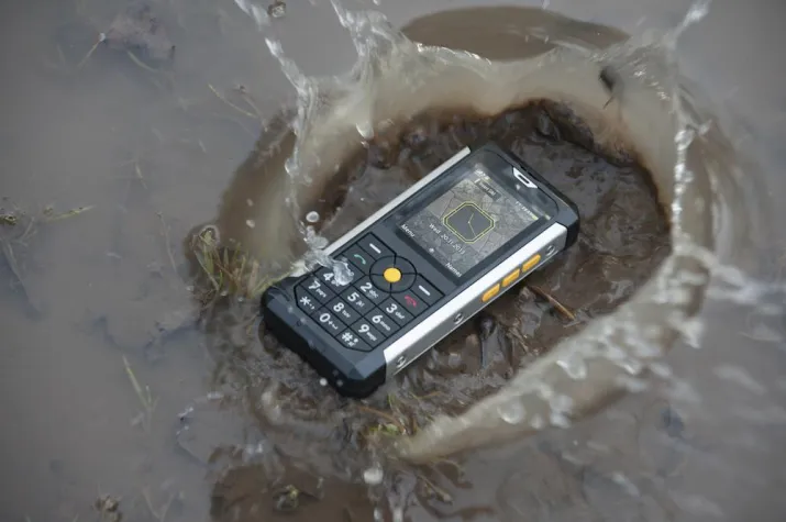 Bild: Robustes Handy für den harten Einsatz